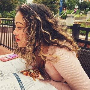 Meet your Posher, Mercedes